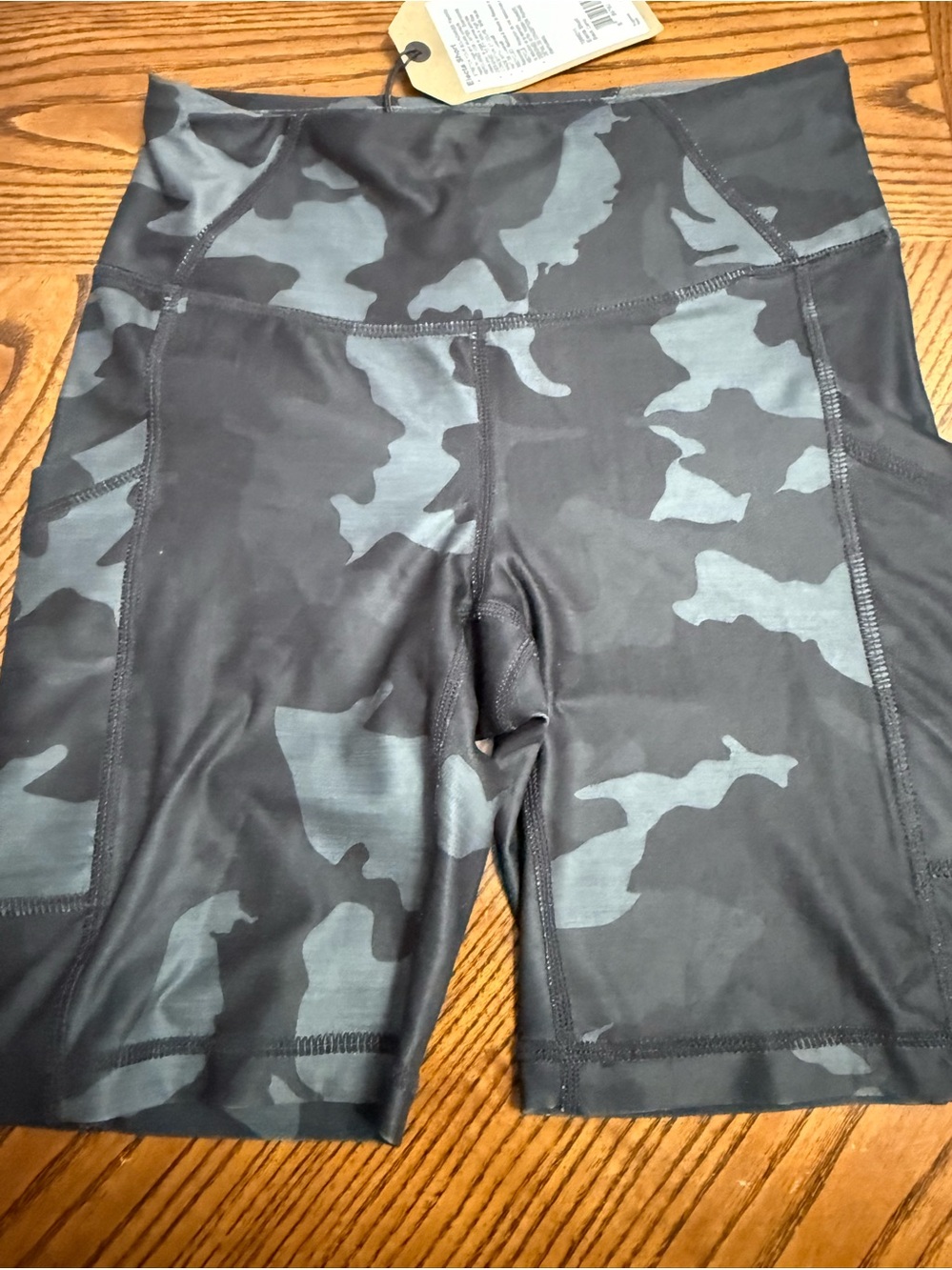 PRANA Electa Camo Shorts. NWT. Size XS.